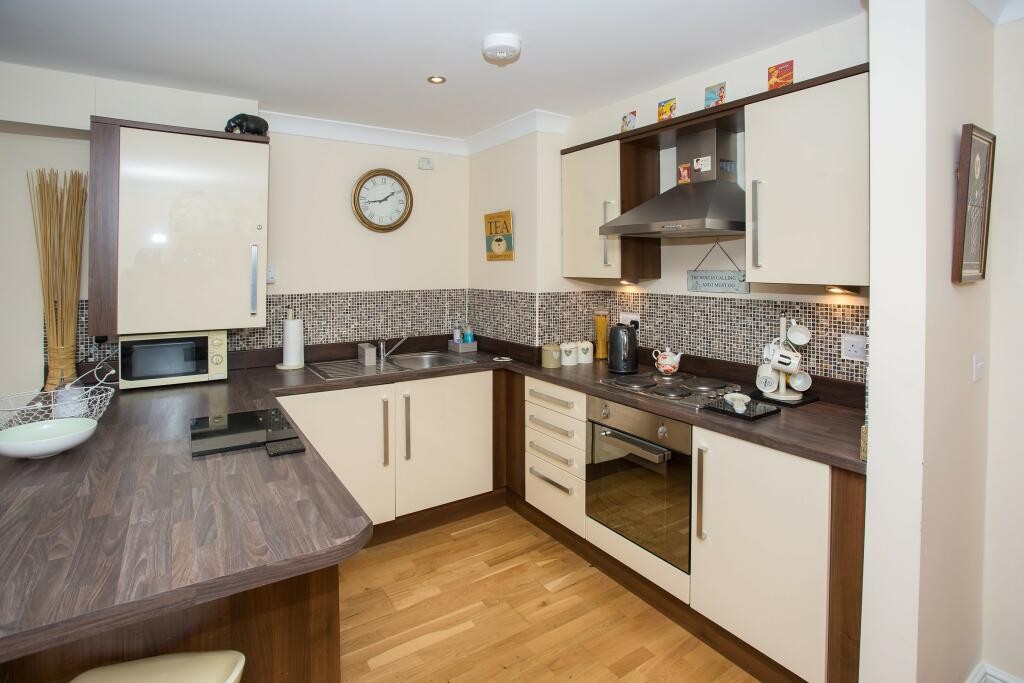 AL2, Shenley Lane, St. Albans 1 bed flat/apartment Private Landlords